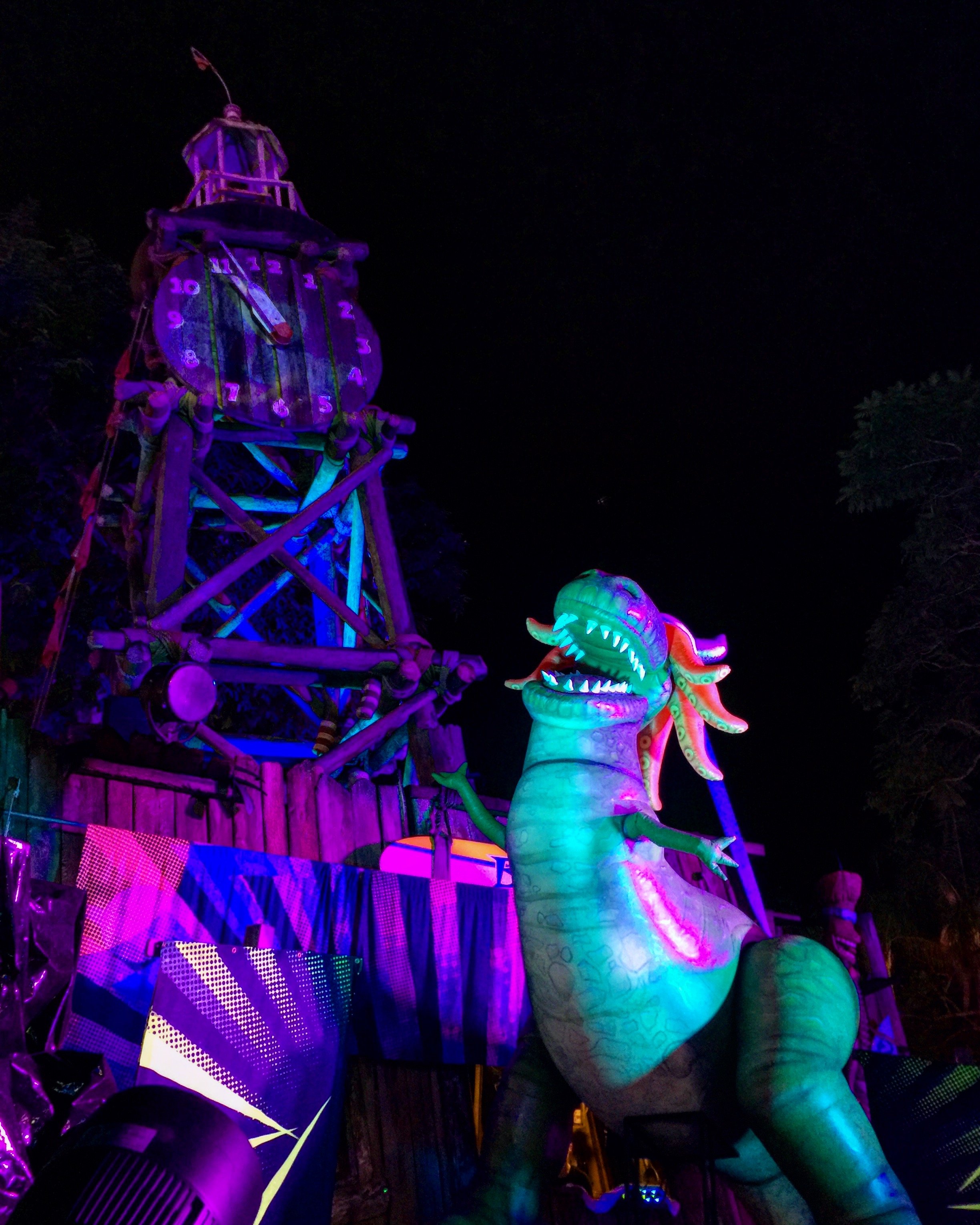 H2O Glow Nights at Disney’s Typhoon Lagoon