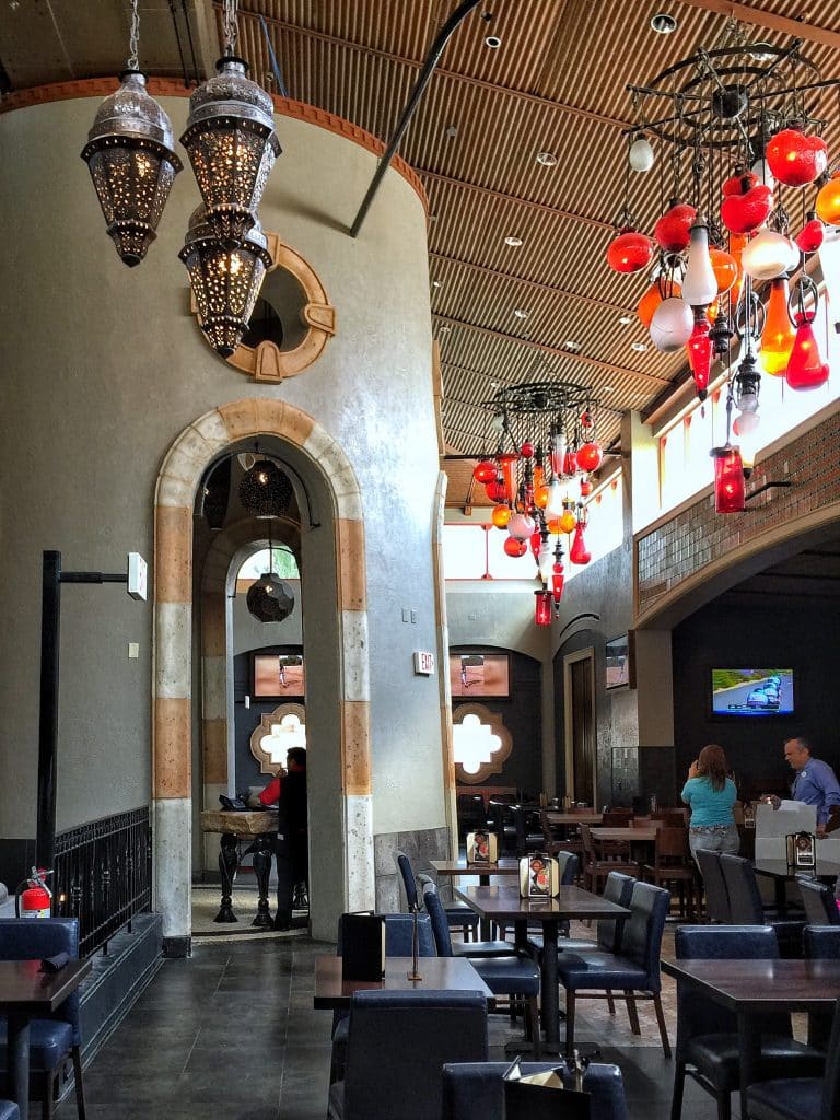 Your Comprehensive Guide to Vegan Disney Food Options at Rix Sports Bar & Grill in Disneyâ€™s Coronado Springs Resort