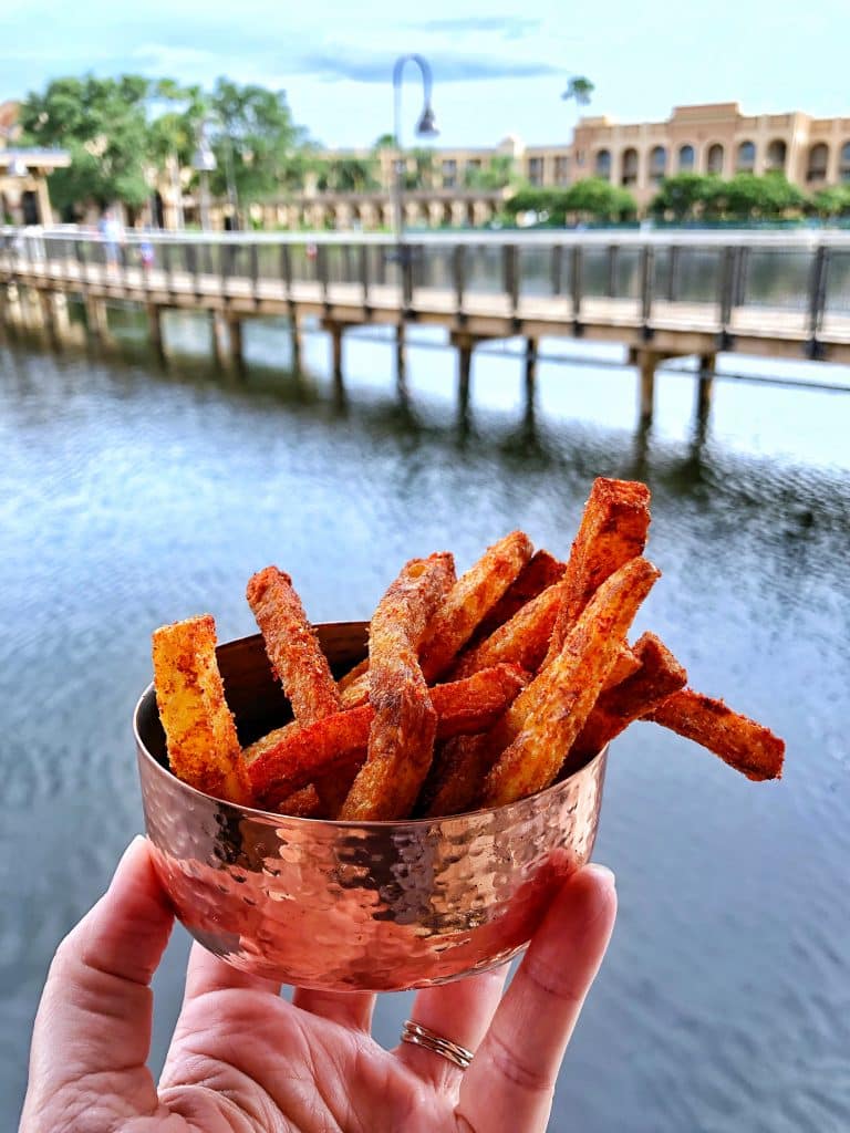 What’s Vegan at Three Bridges Bar & Grill at Villa del Lago in Disney’s Coronado Springs Resort?