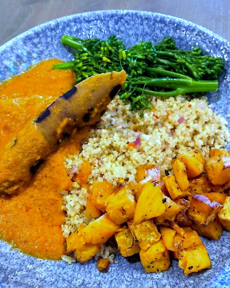 Vegan at Walt Disney World Vegan Protein Bowl from Ale & Compass