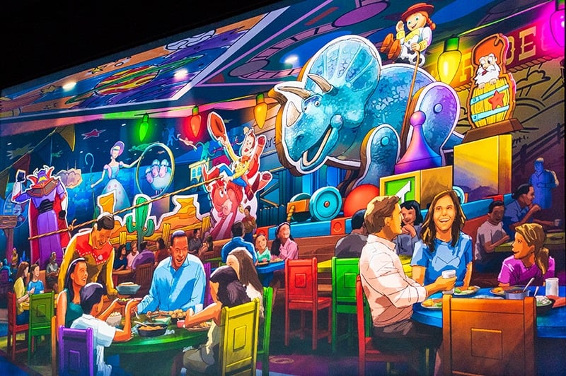 new restaurant toy story land