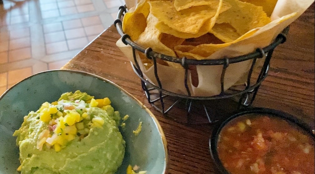 La Hacienda de San Angel vegan chips salsa guacamole