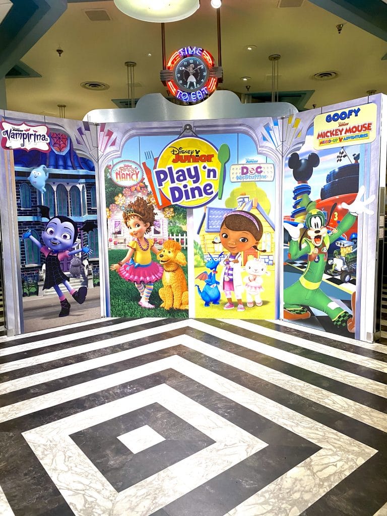 Disney Junior Play ‘n Dine