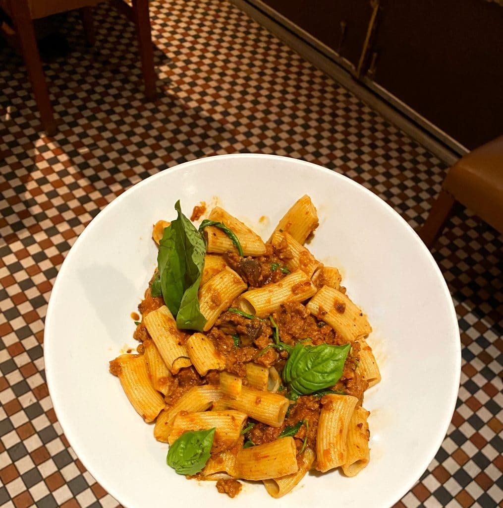 Trattoria al Forno vegan Rigatoni Bolognese