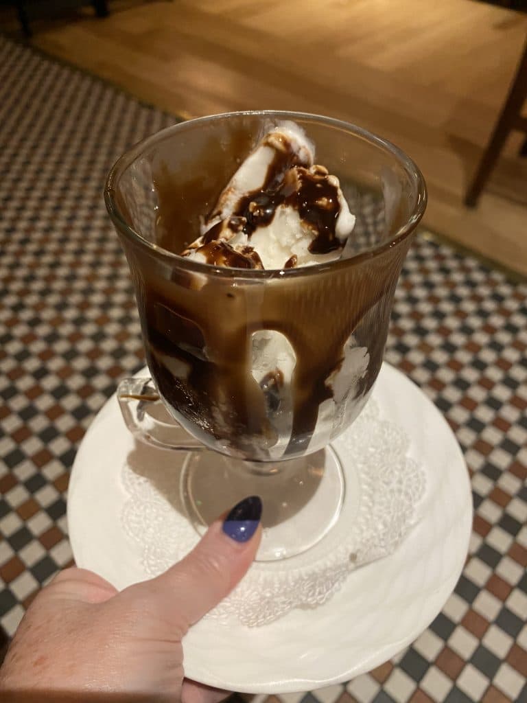 Trattoria al Forno vegan affogato al caffe