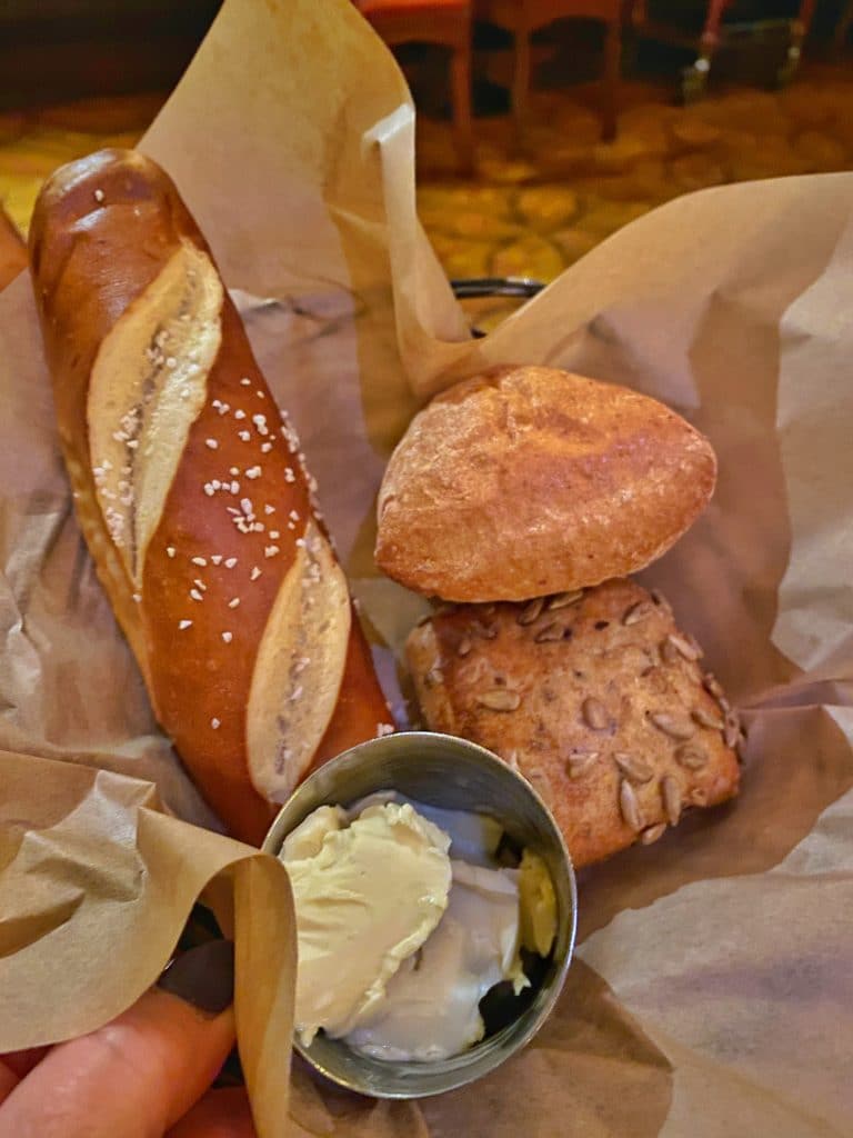 vegan bread service Le Cellier