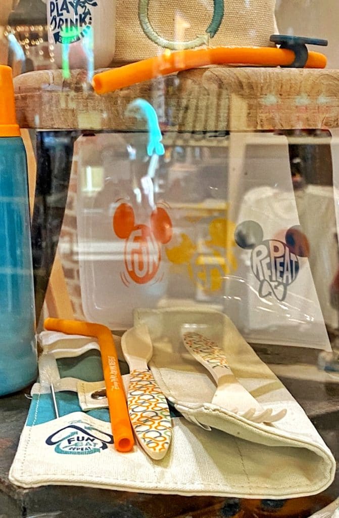 Disney World Straw Update: Reusable Straws Available for Purchase — Find  Out Where!