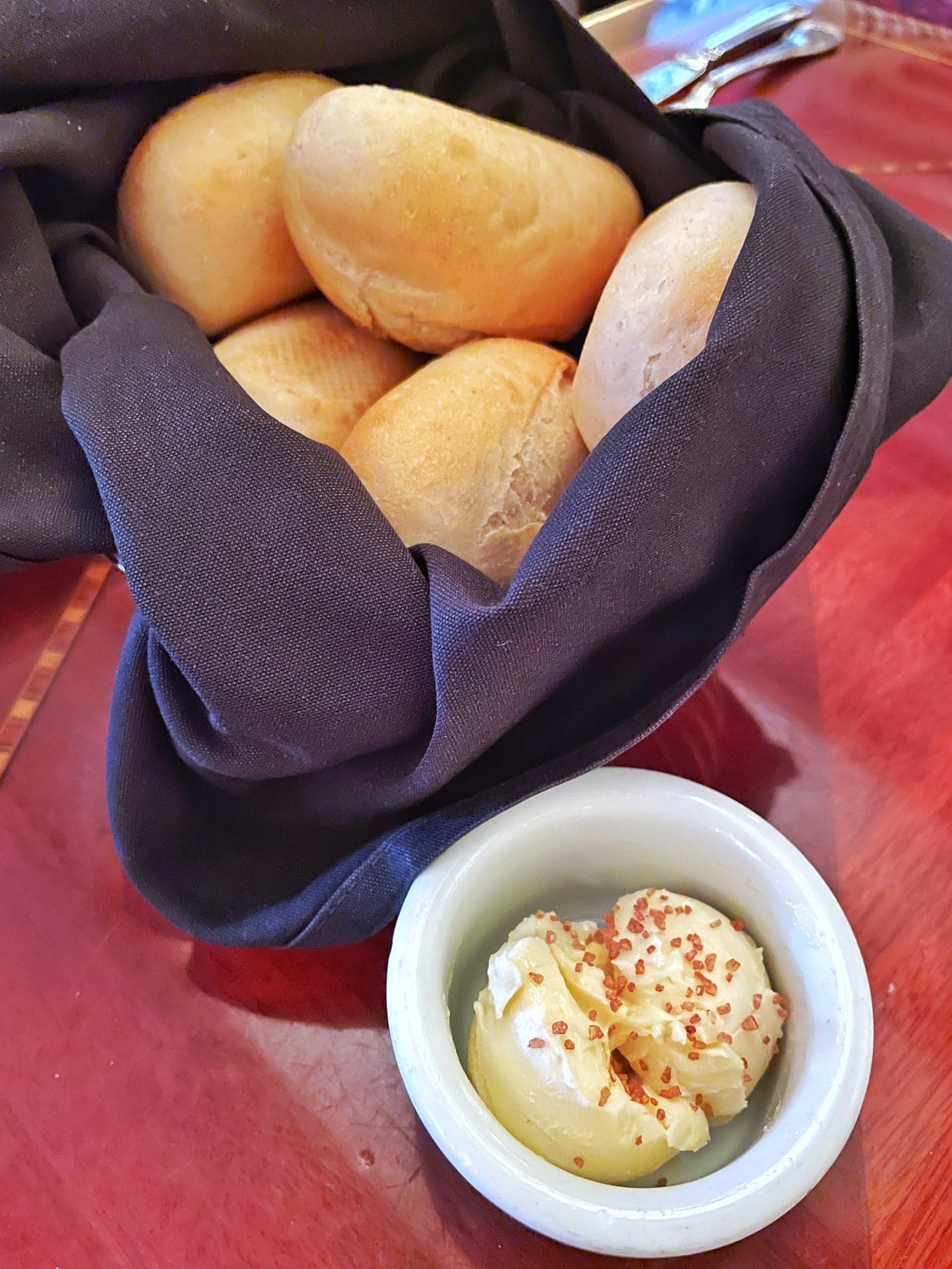 Hollywood Brown Derby vegan bread and butter