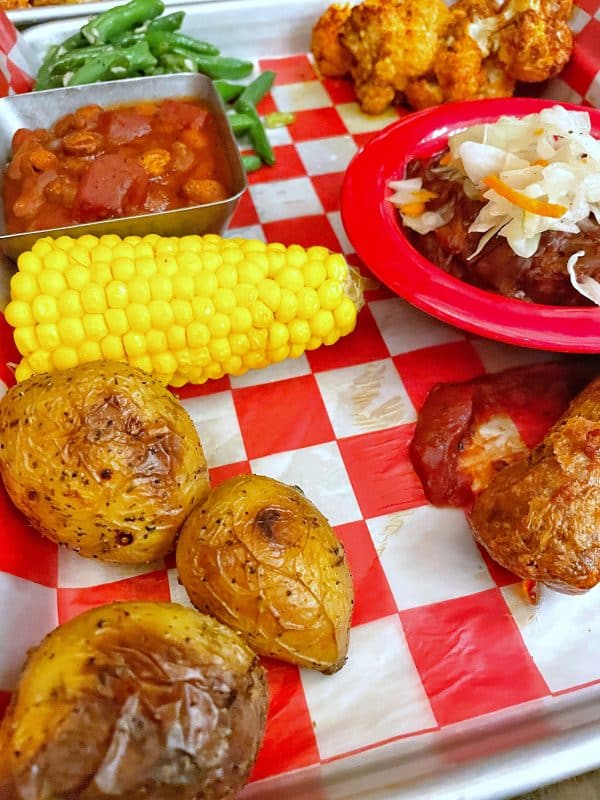 vegan entree at Hoop Dee Doo