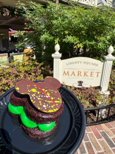 Vegan Plant Based Whoopie Pie Very Merry Christmas Party